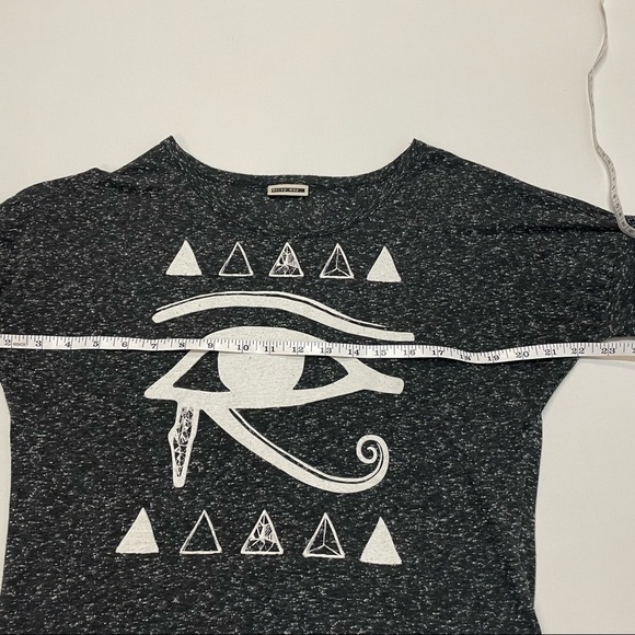 NOISY May "Eye of Horus" 3/4 Sleeve Top, Textured Marled Grey, Size Small​ - Picture 5 of 8